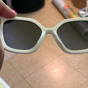 Authentic Prada Black/White Sunglasses (SPR 24X 52 18, YC4-5SO 140 3N)